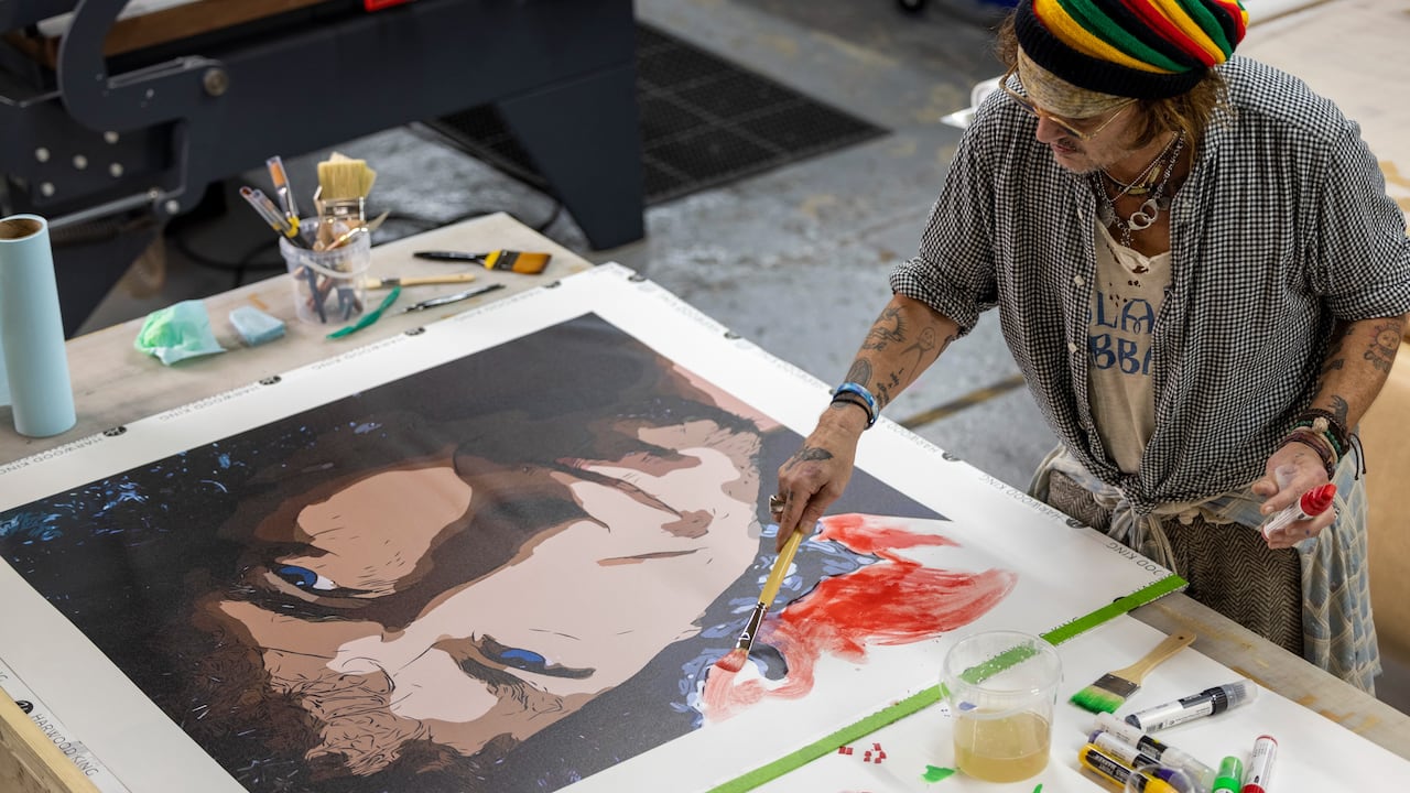 El actor fue tendencia gracias a su reciente colección artística. Foto: Tomada de Twitter - @castlegalleries