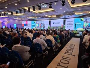 Congreso de Asocajas.