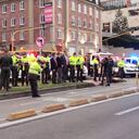 El secretario de Seguridad de Bogotá, Hugo Acero, estuvo presente en el homenaje que los uniformados le hicieron a Edwin Caro en el lugar donde fue asesinado.