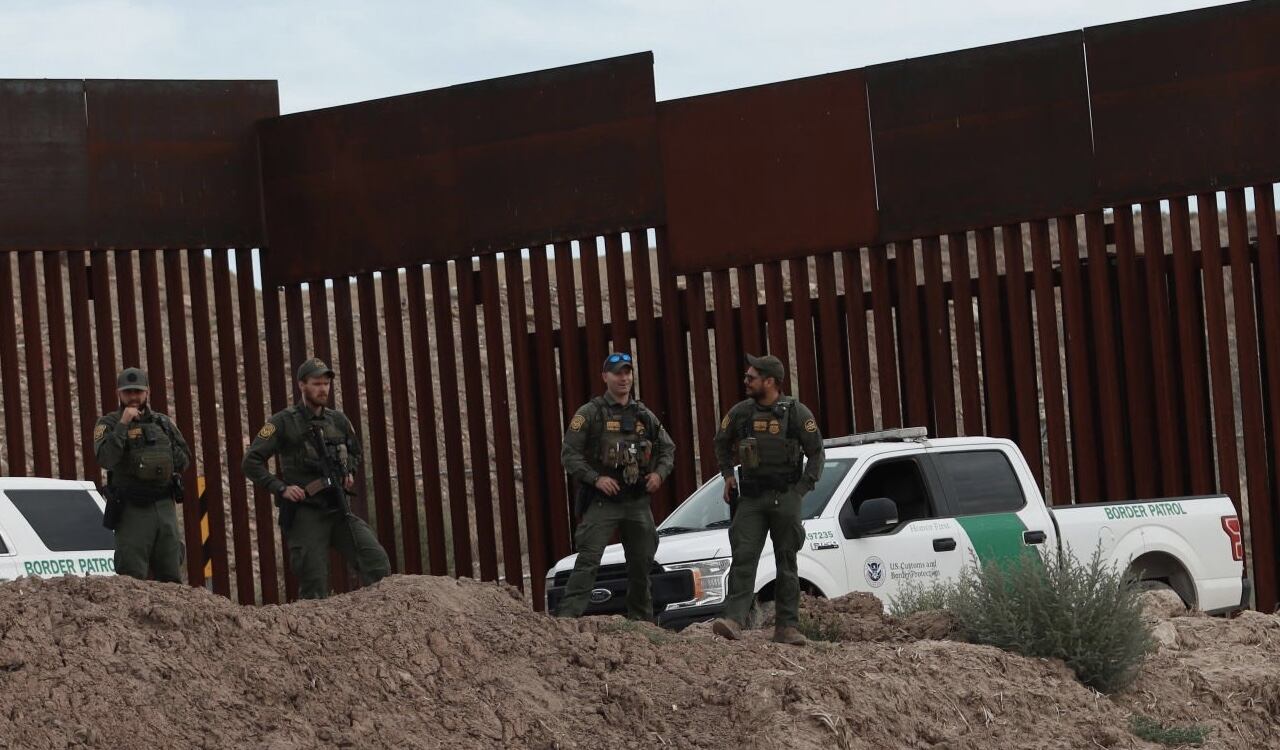Hay máxima alerta en la frontera entre Estados Unidos y México por la caída del Título 42 el próximo 11 de mayo