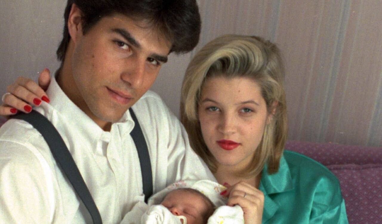 Lisa Marie Presley y su exesposo Danny Keough