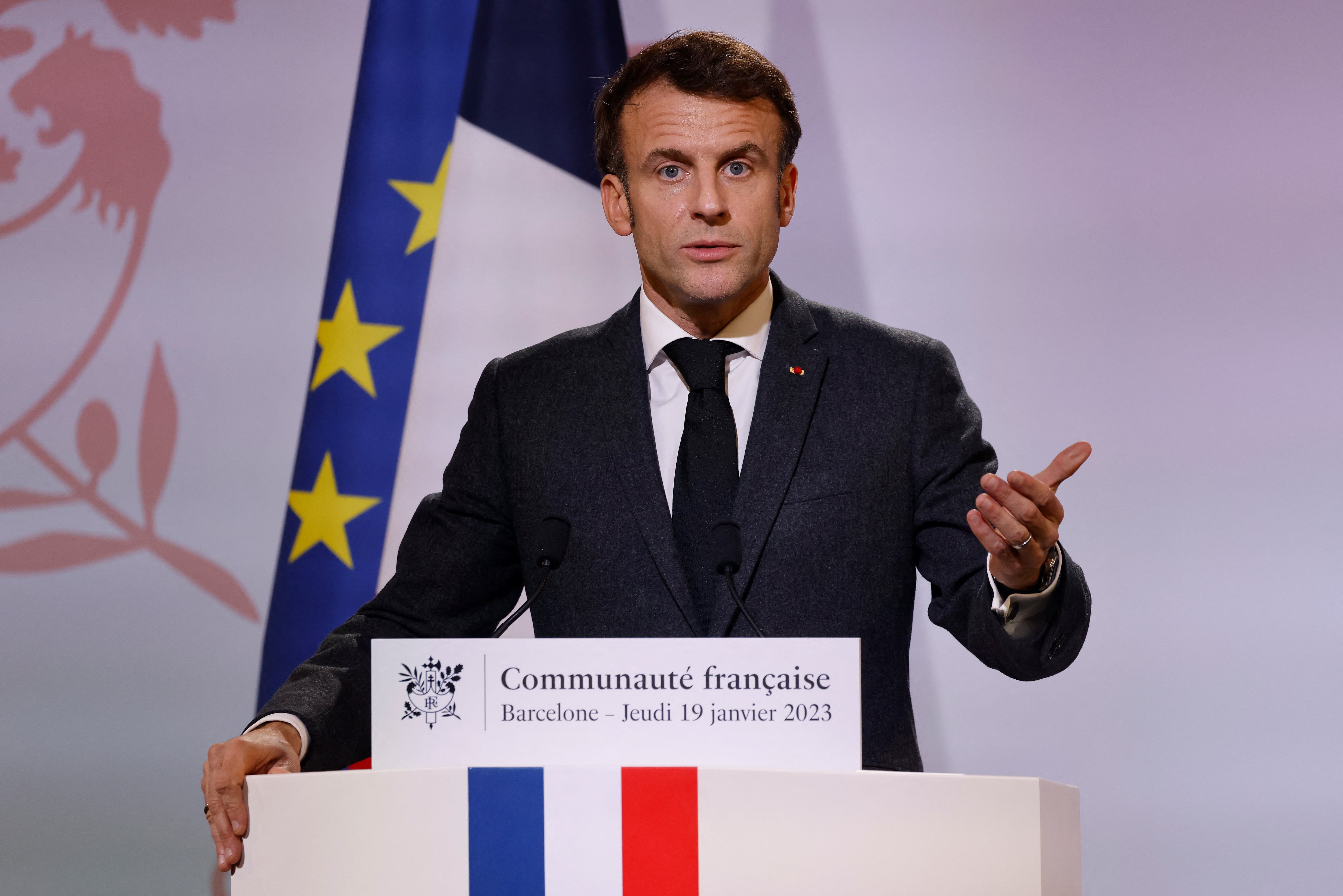 El presidente Macron afirmó que subirían la edad para pensionarse de 62 a 64 años en Francia. Foto: AFP.