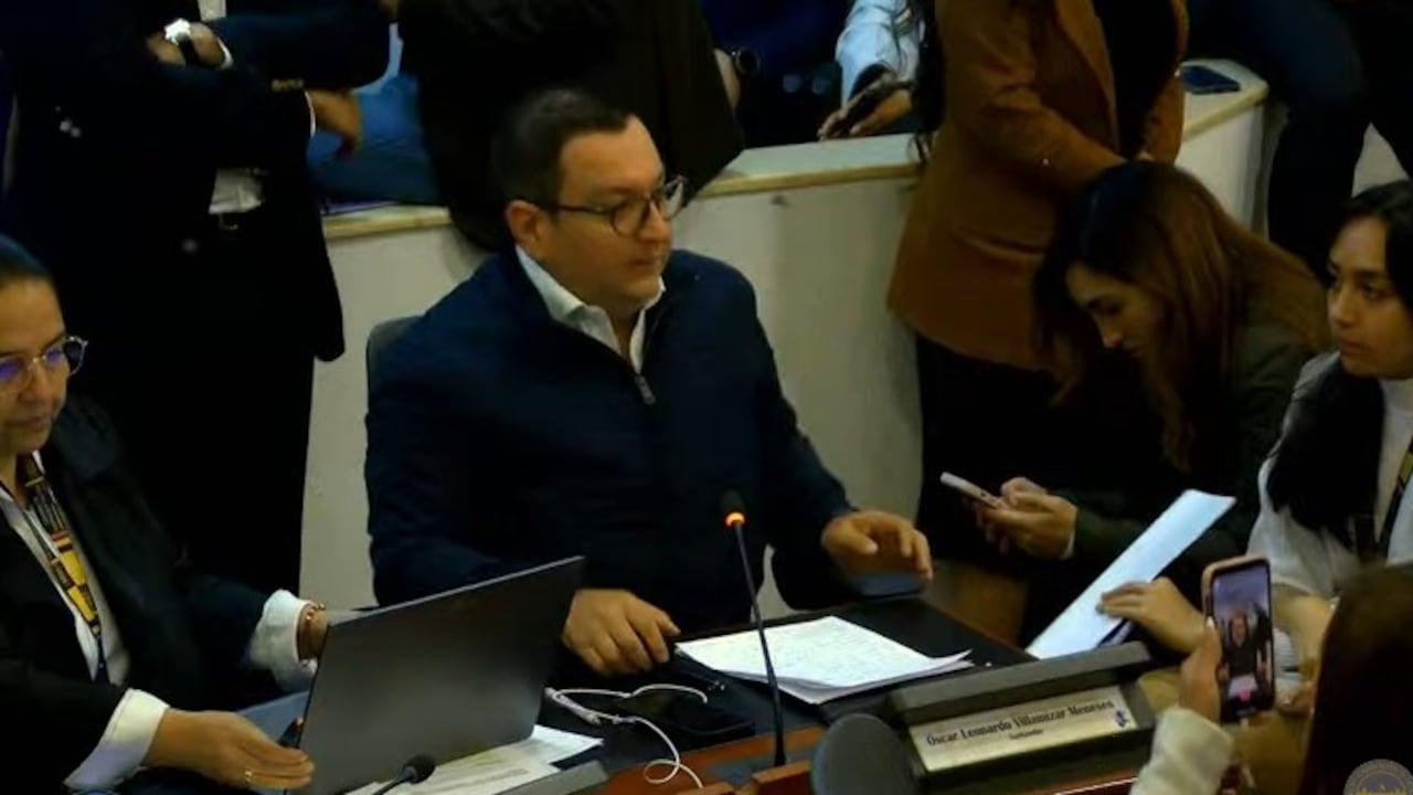 Óscar Villamizar, congresista, durante el debate de control político al ministro de Minas, Andrés Camacho; y a Ricardo Roa, presidente de Ecopetrol.