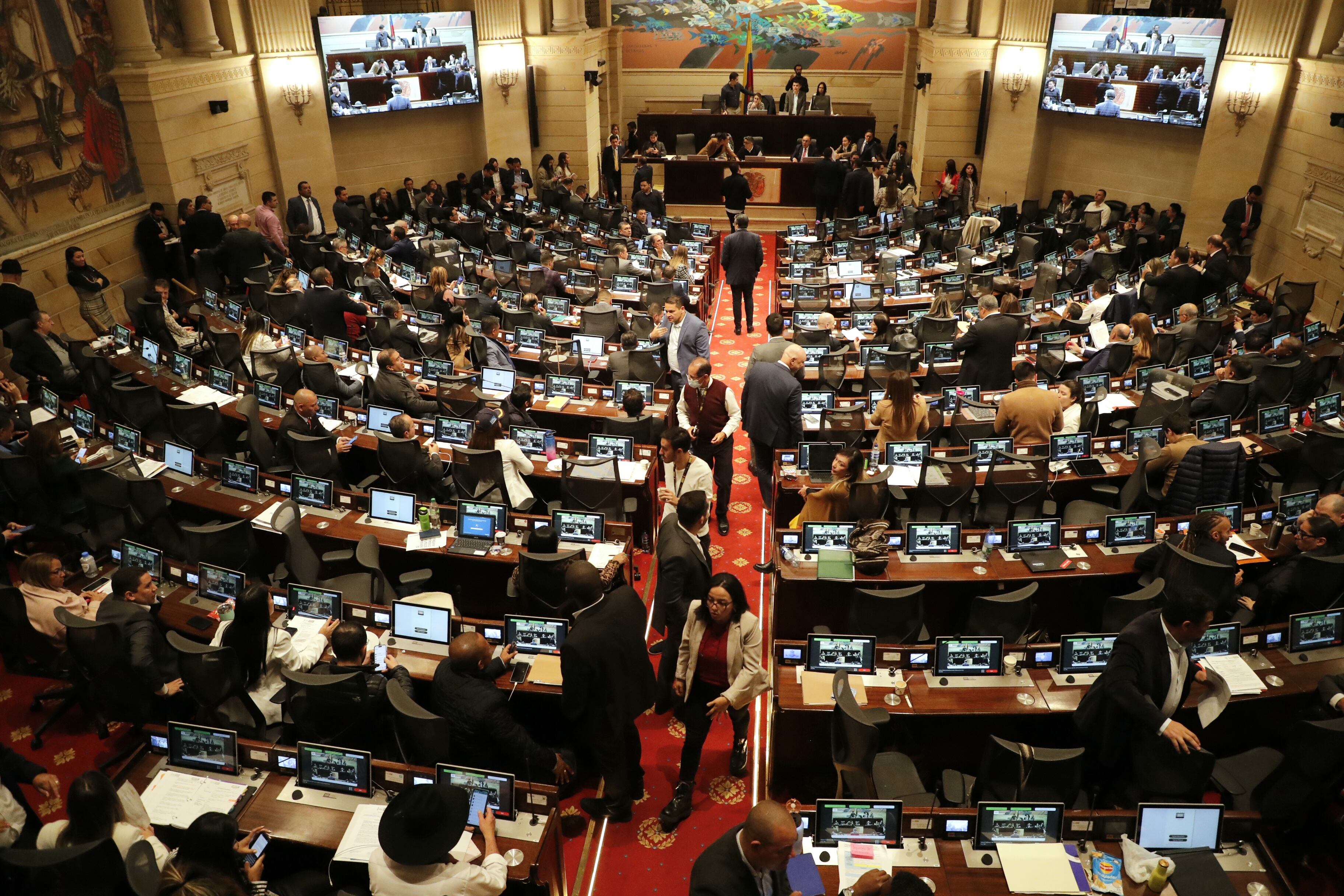 Plenaria del Cámara de representante último día de sesiones ordinarias del Congreso