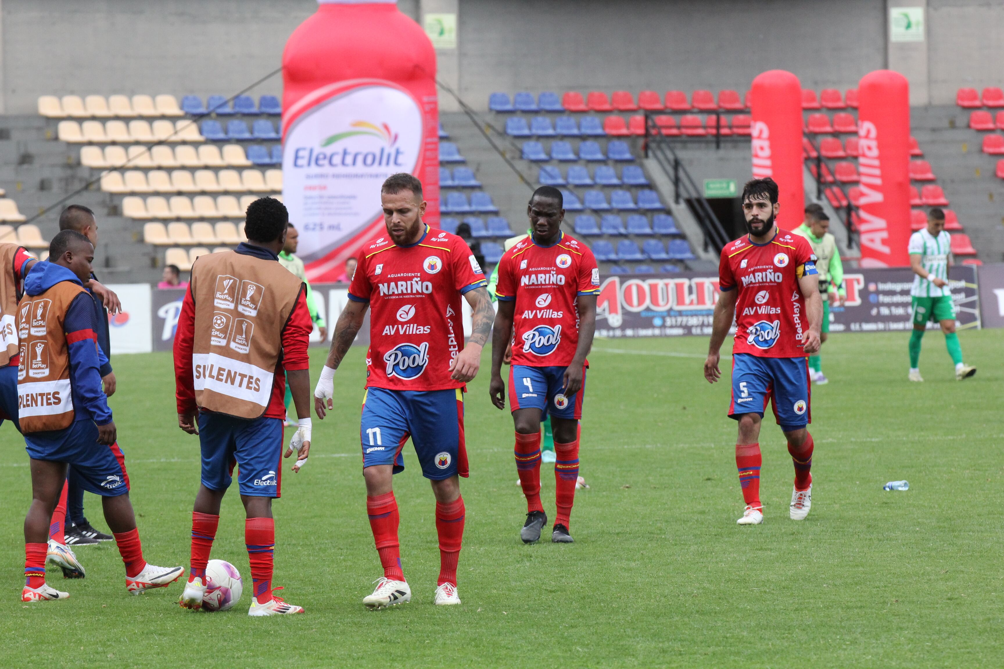 Jugadores del Deportivo Pasto reaccionan al empate contra Atlético Nacional