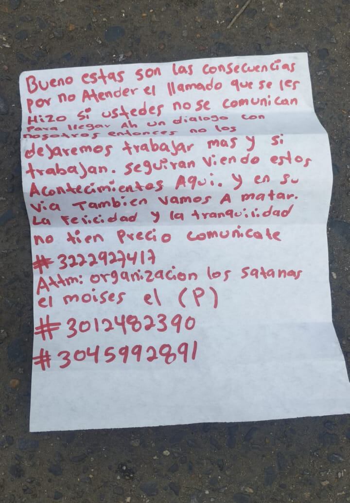 El panfleto firmado por alias El Moises y alias El P, de la organización Los Satanás.