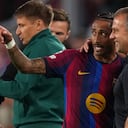 Hansi Flick y Raphinha, juntos, en FC Barcelona.