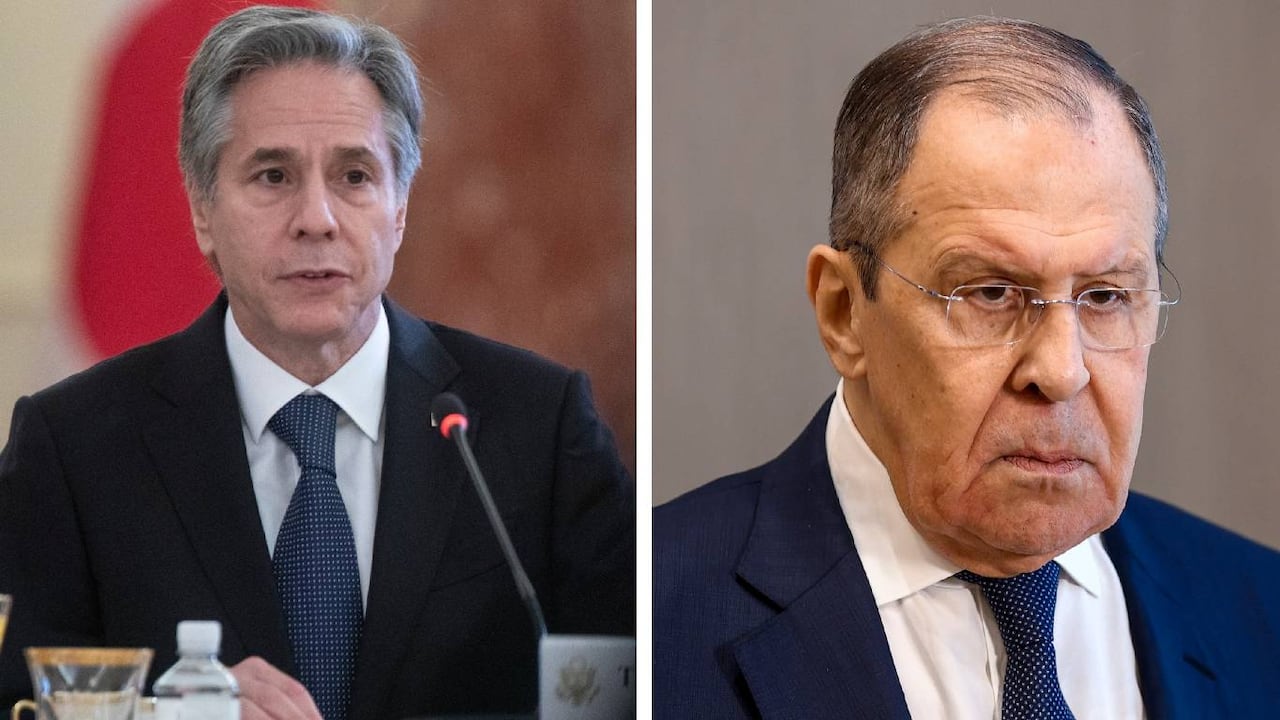 Los jefes de la diplomacia de Estados Unidos y Rusia tuvieron su primera conversación desde que comenzó la invasión a Ucrania. Foto: Servicio de prensa del Ministerio de Asuntos Exteriores de Rusia y Tom Brenner / AP. Montaje SEMANA.