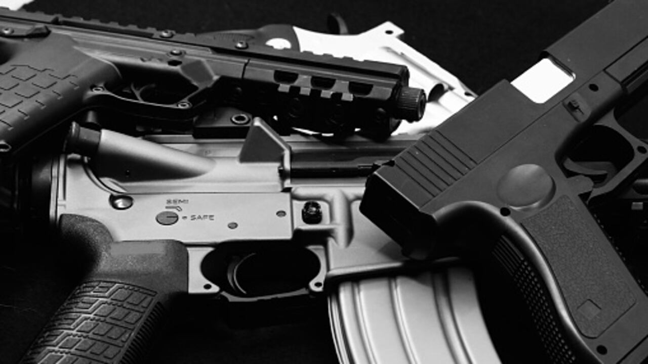 La Corte Suprema de Estados Unidos analiza un caso clave sobre el derecho a portar armas, con implicaciones directas en la política de seguridad nacional.