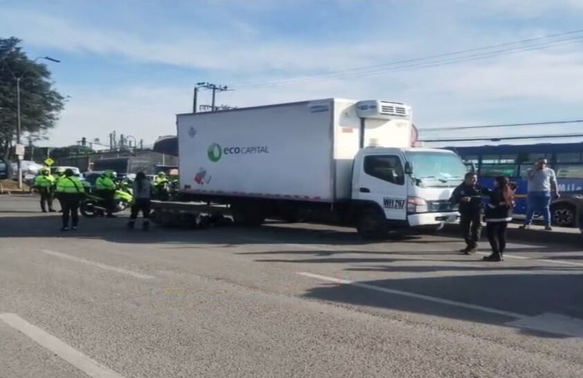 El trágico suceso tuvo lugar en la Av. Centenario, específicamente en la intersección con la carrera 123, en la localidad de Fontibón.
