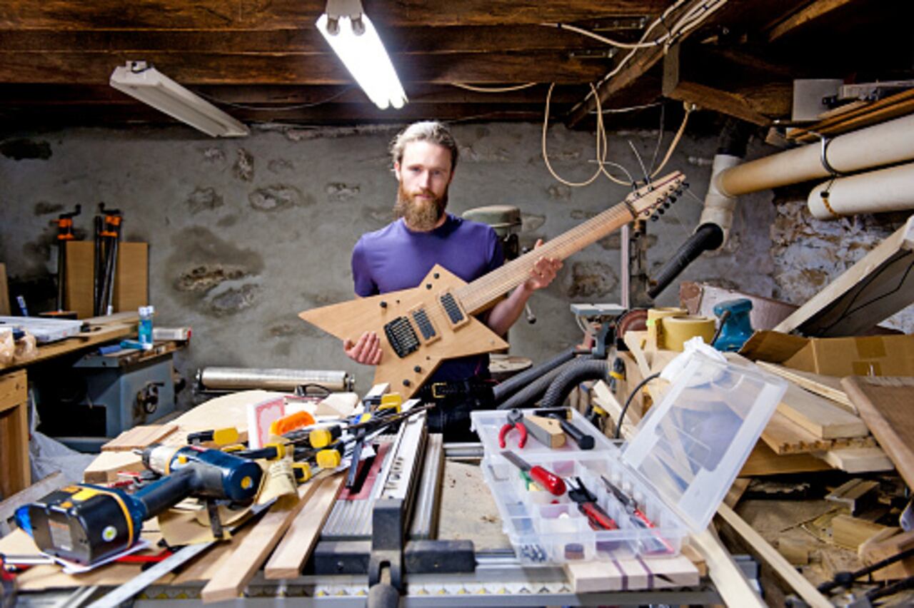 Su familia ha estado trabajando para renovar y remodelar la vivienda, pero al ser tan grande no ha resultado una tarea fácil