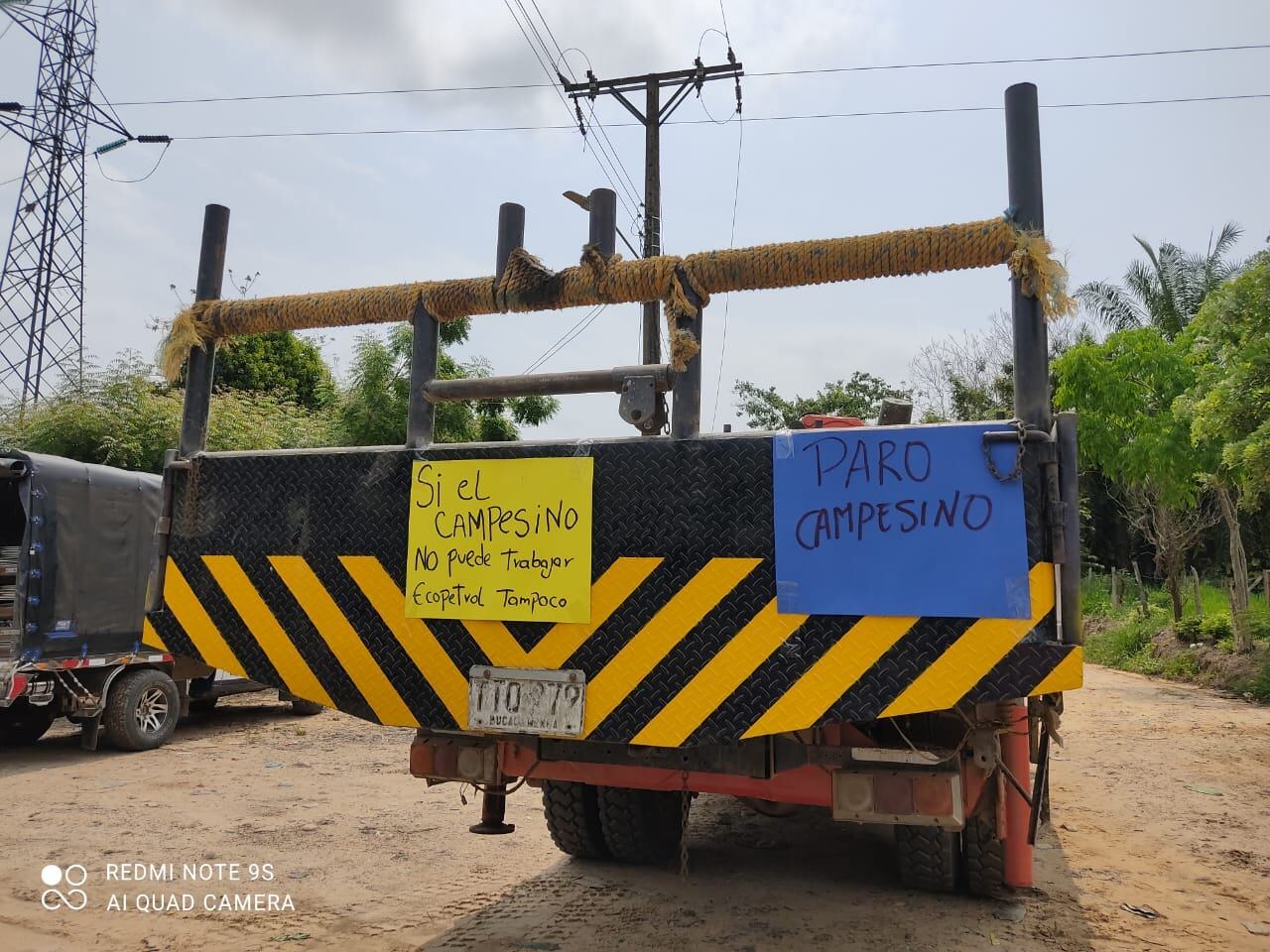 Campesinos bloquean la vía Cúcuta - Tibú