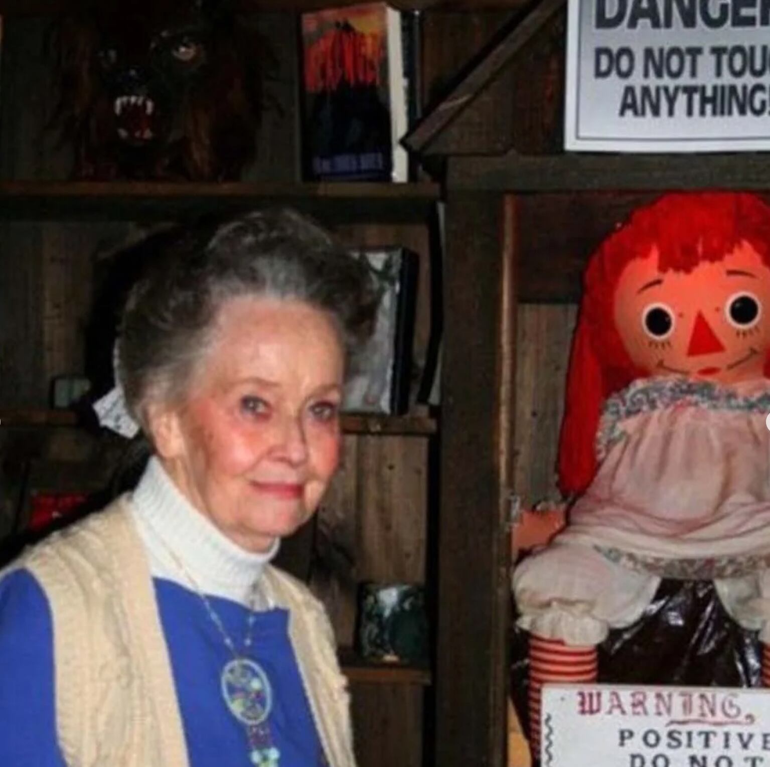 Tras la muerte de Dan Rivera, reconocido cuidador de la muñeca Annabelle, el comediante Matt Rife asume la tutela de esta icónica pieza del museo Warren.