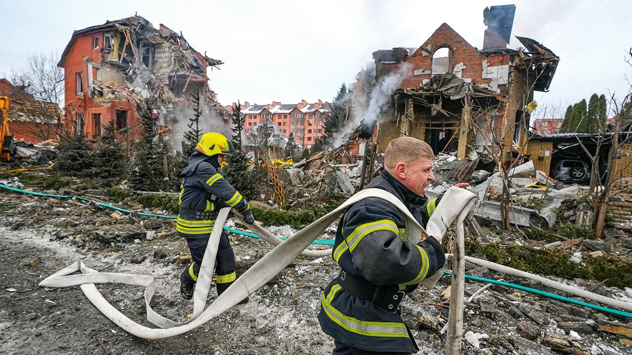 "Tal vez lo más difícil es la sensación constante de que uno no está haciendo suficiente. Saber que hay gente muriendo todos los días y sentir que tú haces muy poco".