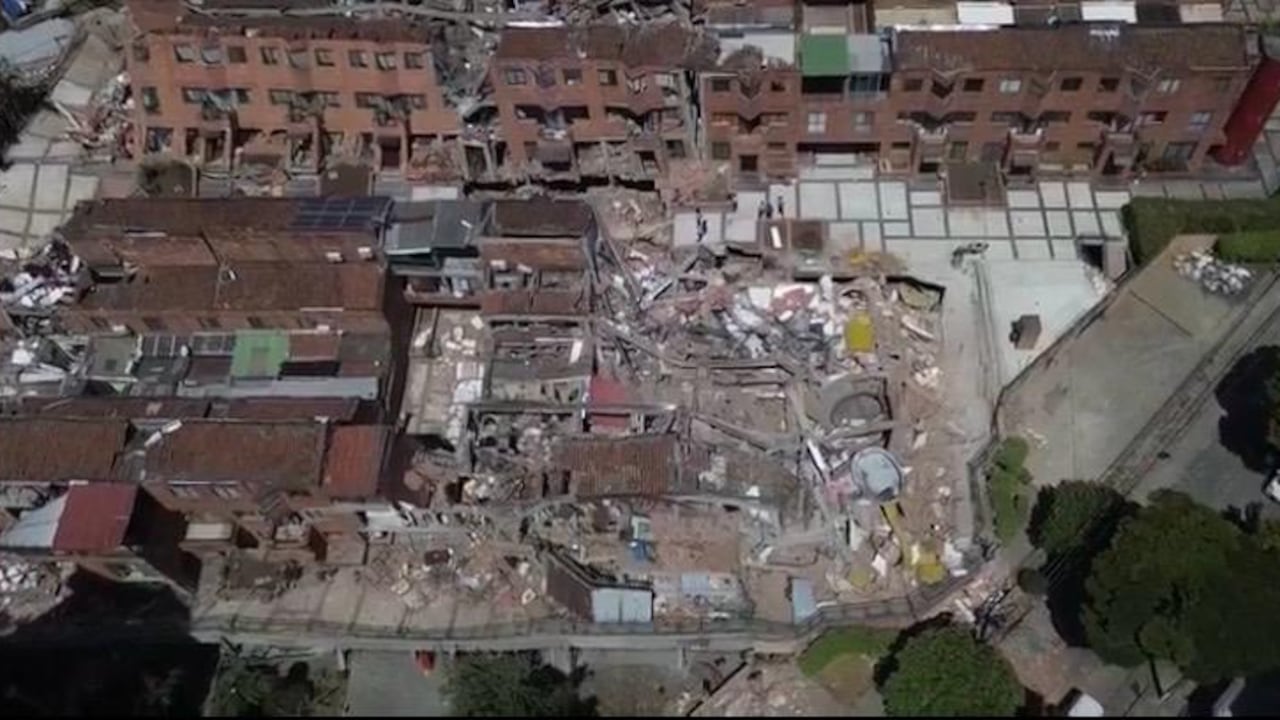 Imágenes aéreas dan cuenta del desastre que dejó el terremoto en varias regiones del país.