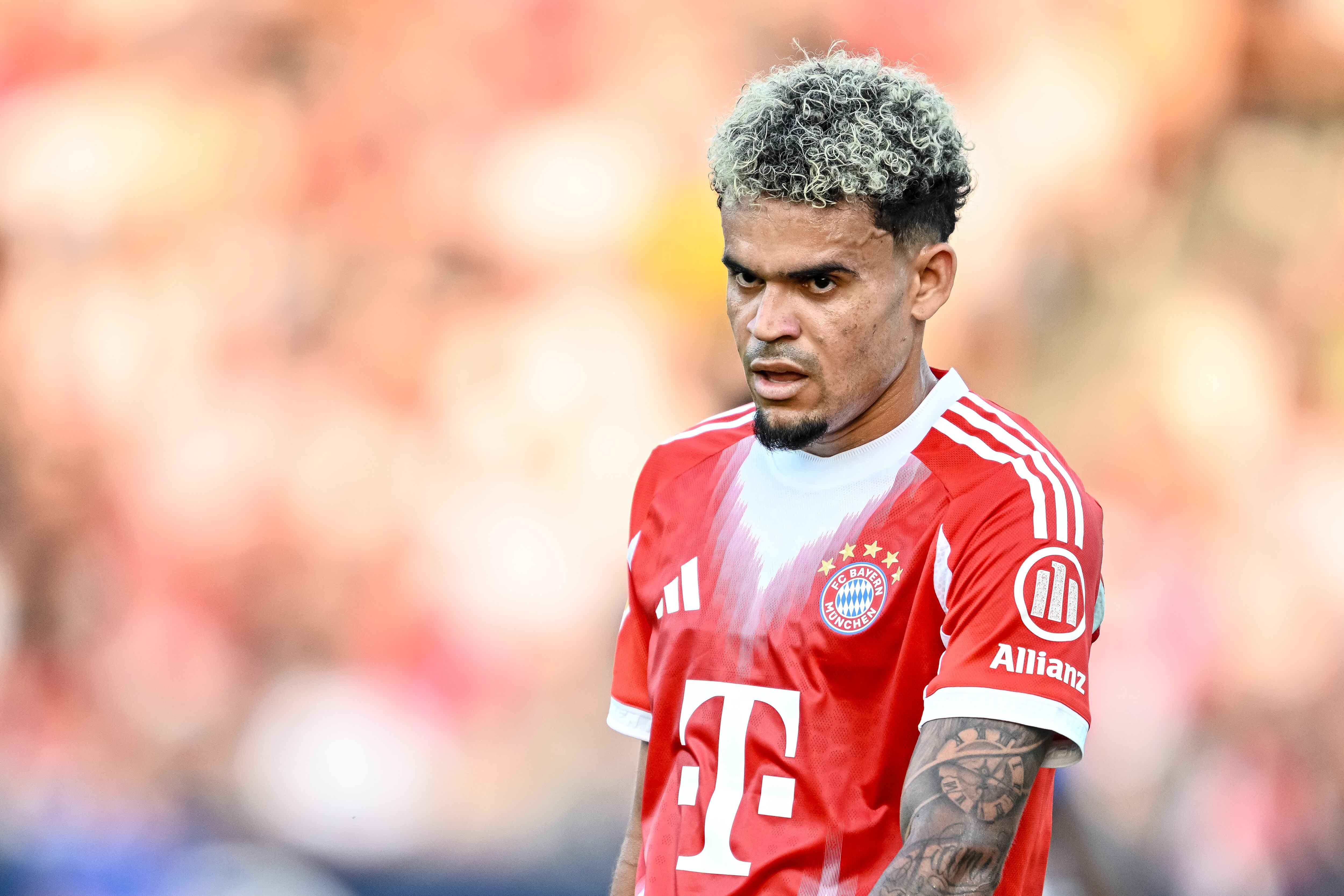 Zurich, Switzerland - August 12: Luis Díaz of Bayern Muenchen looks on during the pre-season friendly match between Grasshopper Club Zürich and FC Bayern München at Stadion Letzigrund on August 12, 2025 in Zurich, Switzerland. (Photo by Harry Langer/DeFodi Images/DeFodi via Getty Images)