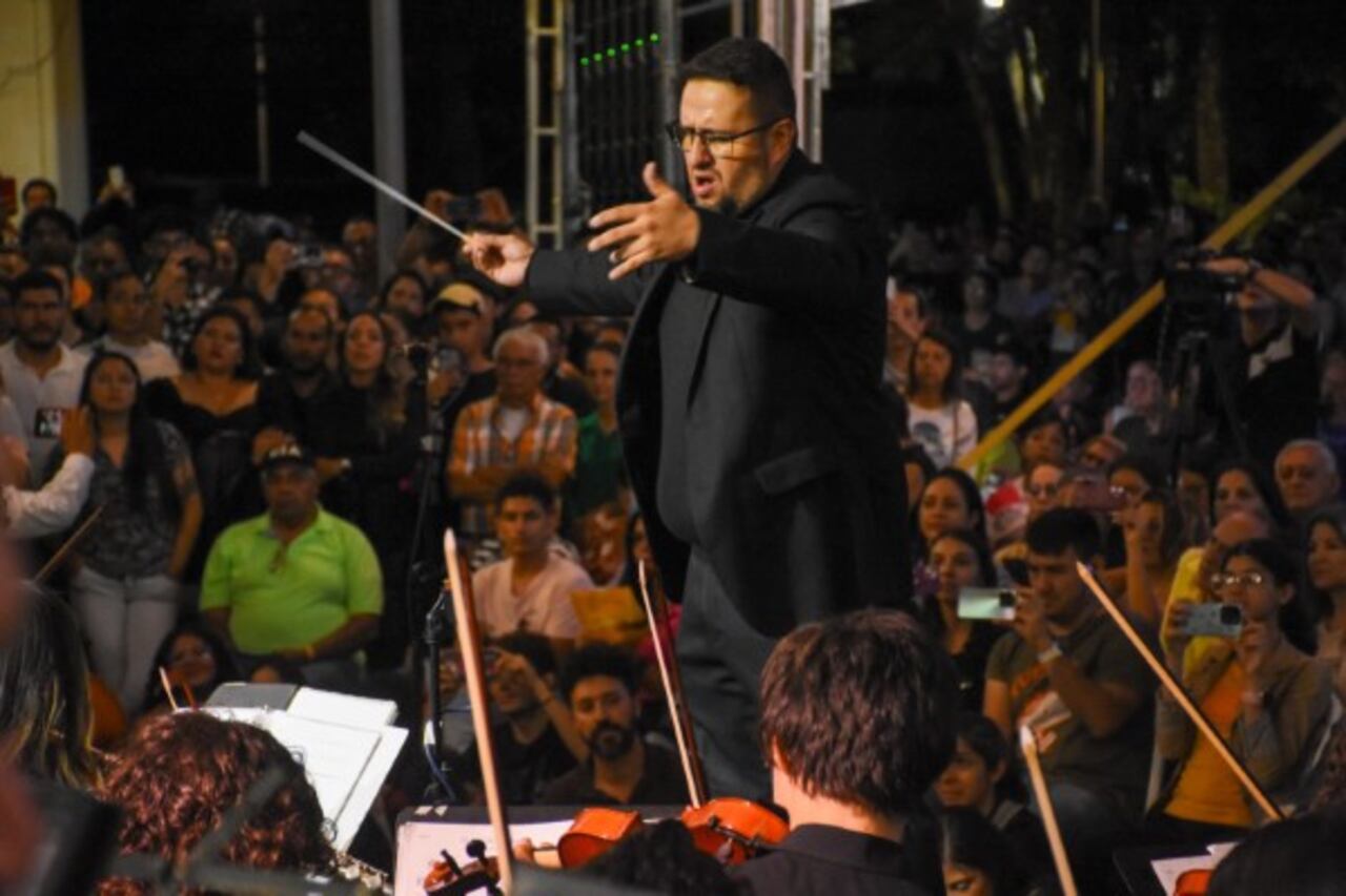 La creación de la Filarmónica comenzó en 2016 con la formación de la Banda Sinfónica.