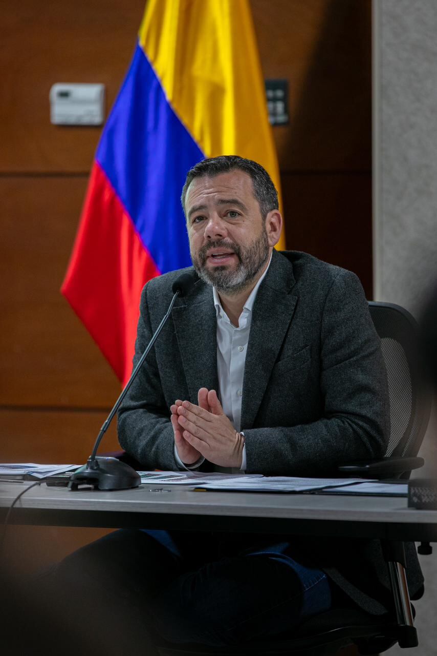 Reunión del alcalde Galán con congresistas electos para hablar de seguridad.