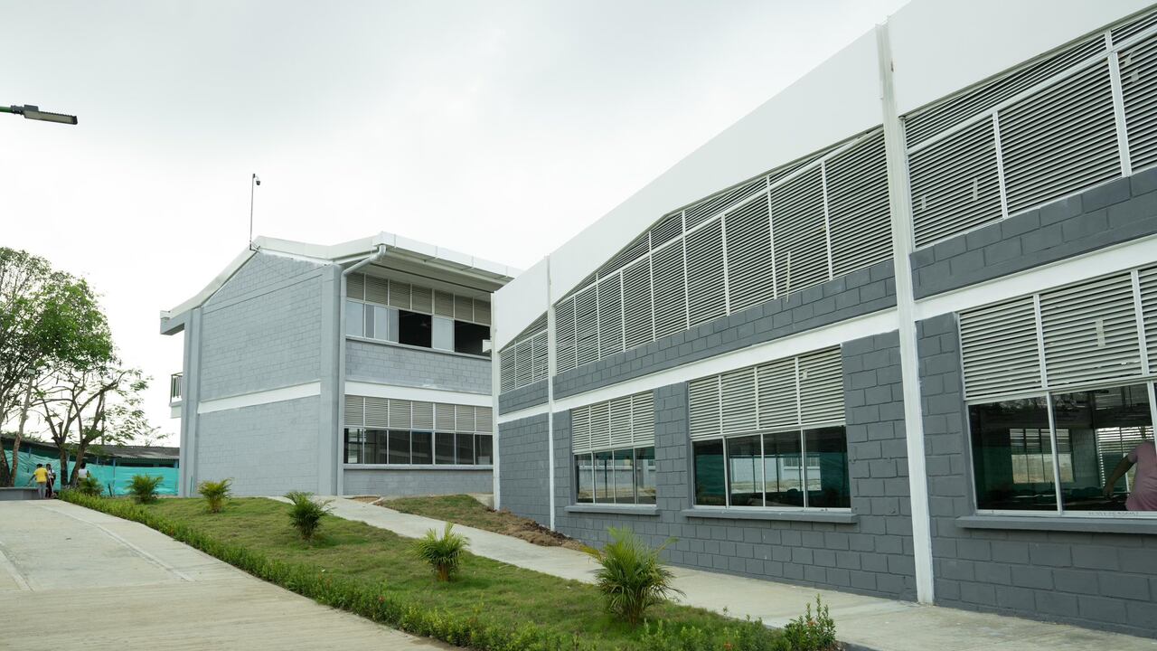 Instalaciones del Colegio entregado en Clemencia, Bolívar.