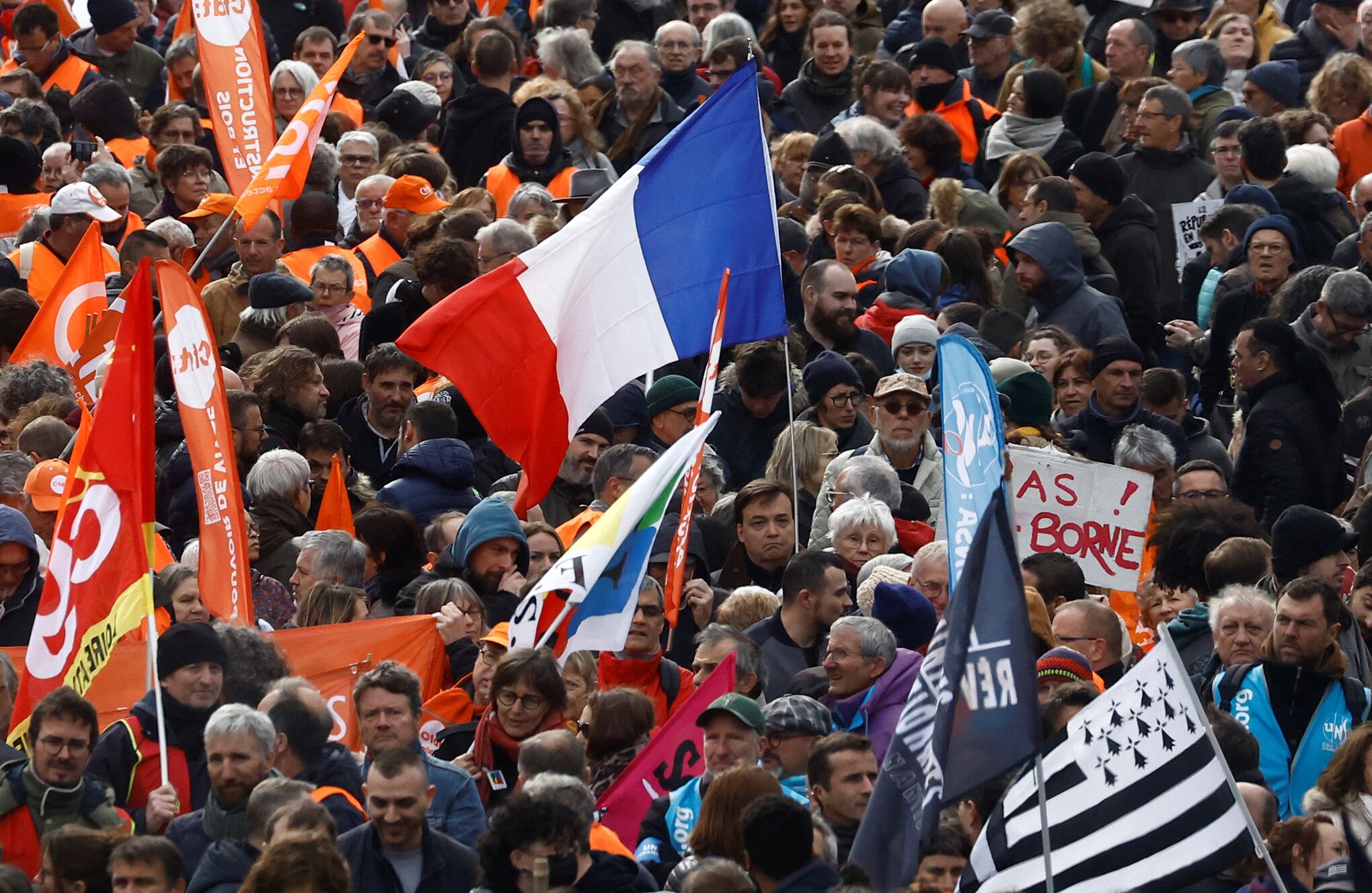 En imágenes :  décimo día protestas en Francia