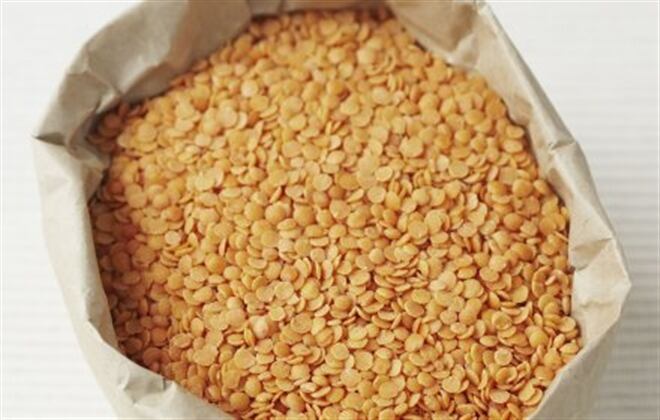 La soja cuenta con un compuesto orgánico llamado lecitina, el cual está presente en la mayor parte de las células vivas, tanto vegetales como animales.