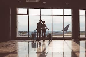 Con la llegada de marzo de 2024, los mexicanos que planean viajar a los Estados Unidos deben considerar el posible aumento en el precio de la visa americana como parte de su planificación financiera.