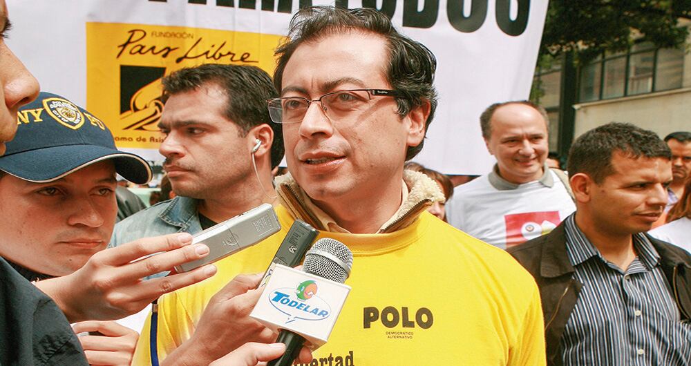   Gustavo Petro lleva más de 30 años en la vida pública y competirá en una segunda vuelta por la Casa de Nariño convencido de representar un “cambio” para el país. 