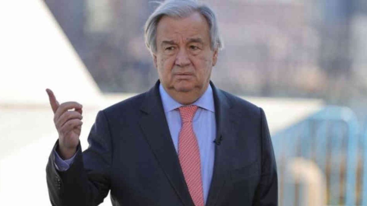 El secretario general de la ONU, António Guterres, criticó la decisión de Trump y dijo que ahora "no es el momento" para cortar fondos a la OMS.