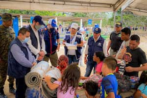 En lo que va de 2023, cerca de 98.000 migrantes han atravesado el Tapón del Darién, advierten las Defensorías del Pueblo de Panamá y Colombia