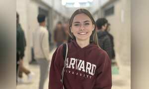 Sky Castner, niña nació en la cárcel y ahora será estudiante de leyes en Harvard.