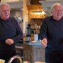 Los comentarios de los usuarios no se hicieron esperar al ver bailar al actor de 85 años de edad