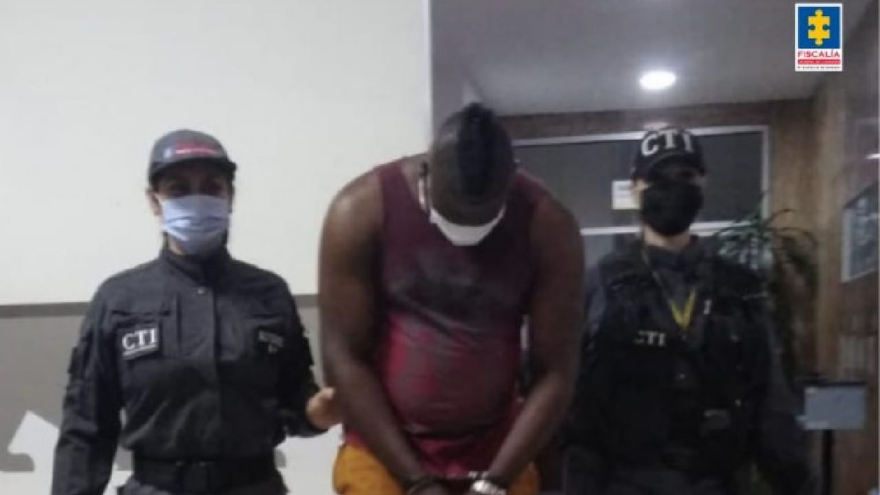 Urrutia Caicedo, de 31 años, habría abusado sexualmente de 10 mujeres, entre ellas una niña de 13 años, en Cali.