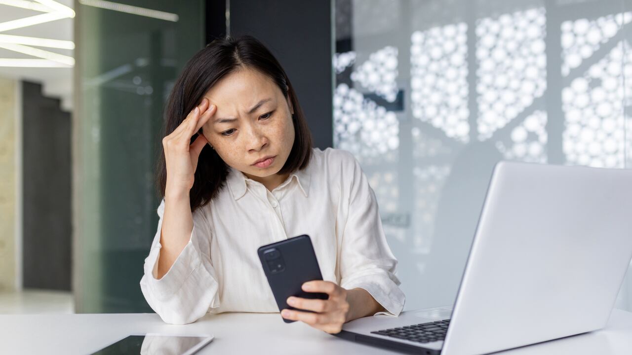 Los ciberdelincuentes envían mensajes falsos para estafar a los usuarios.