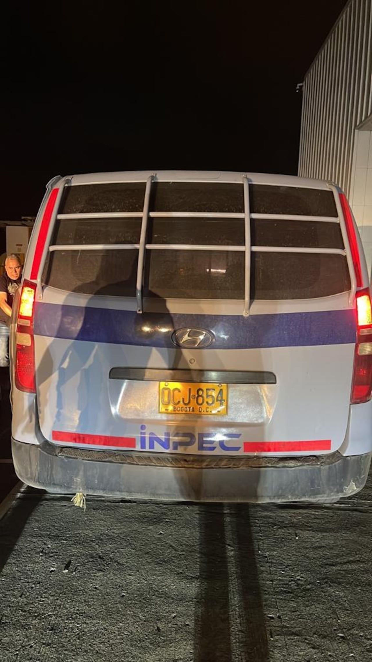 Este es el carro gemeleado del Inpec, que los nacos usaban como “mula” para traficar marihuana