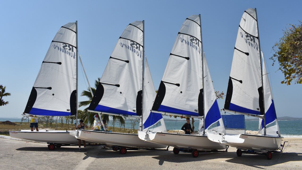 Nuevos veleros RS Venture de la Armada de Colombia.