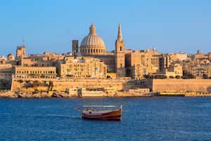 El sector de la hostelería en Malta ofrece oportunidades interesantes para los meseros, quienes pueden disfrutar de una experiencia laboral única en un ambiente vibrante.