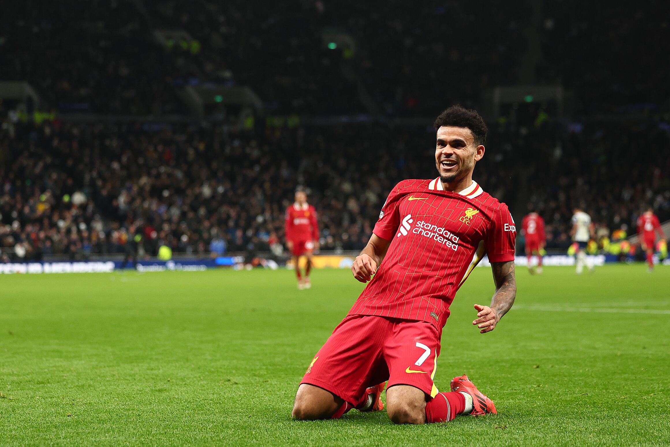 LONDON, ENGLAND - DECEMBER 22: Luis Diaz of Liverpool celebrates after he scored for 3-6
during the Premier League match between Tottenham Hotspur FC and Liverpool FC at Tottenham Hotspur Stadium on December 22, 2024 in London, England. (Photo by Shaun Brooks - CameraSport via Getty Images)