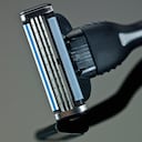 Las cuchillas de afeitar son desechadas rápidamente.