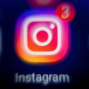 Una fotografía tomada el 18 de octubre de 2021 en Moscú muestra el logotipo de la red social estadounidense Instagram en la pantalla de una tableta.