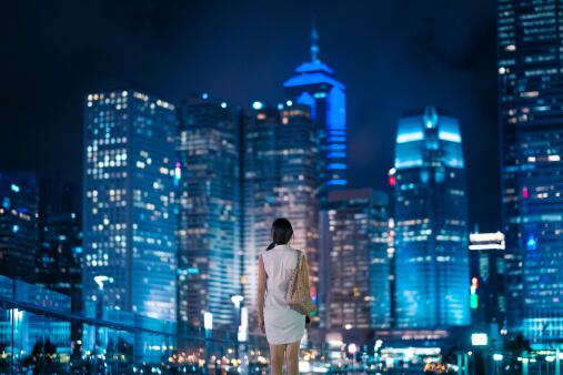 El levantamiento de la exigencia se da en momentos que el gobierno intenta atraer de vuelta a los turistas y trabajadores extranjeros para levantar la economía.