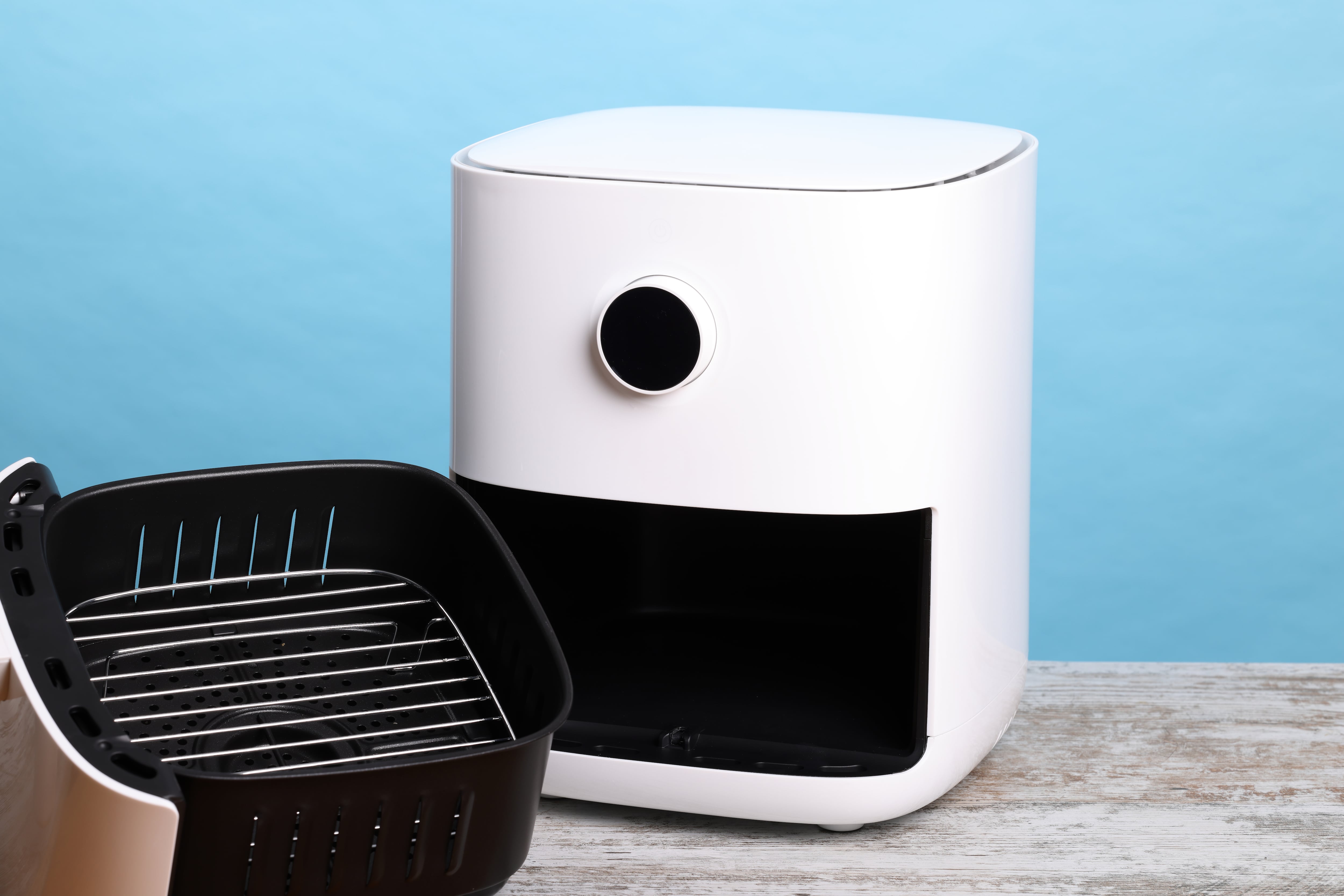 La Air Fryer cocina los alimentos sin necesidad de usar aceite.