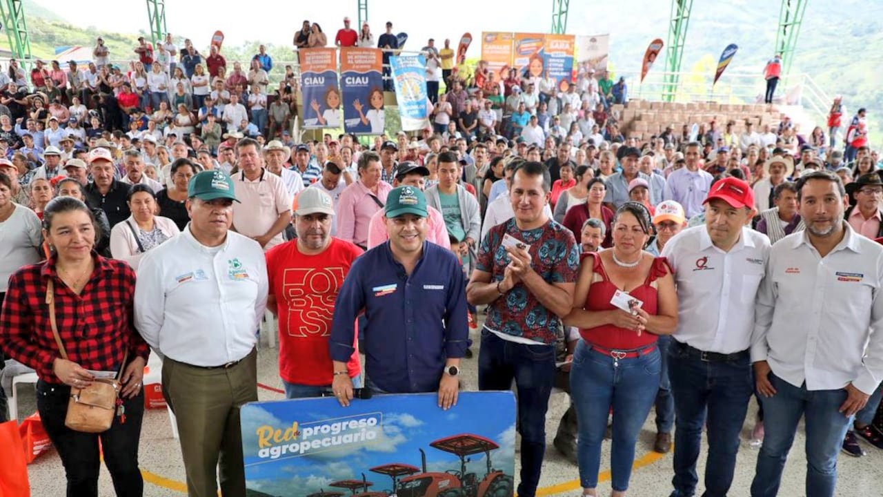Gobernación de Cundinamarca anuncia millonarias ayudas para el progreso del municipio de Quetame.
