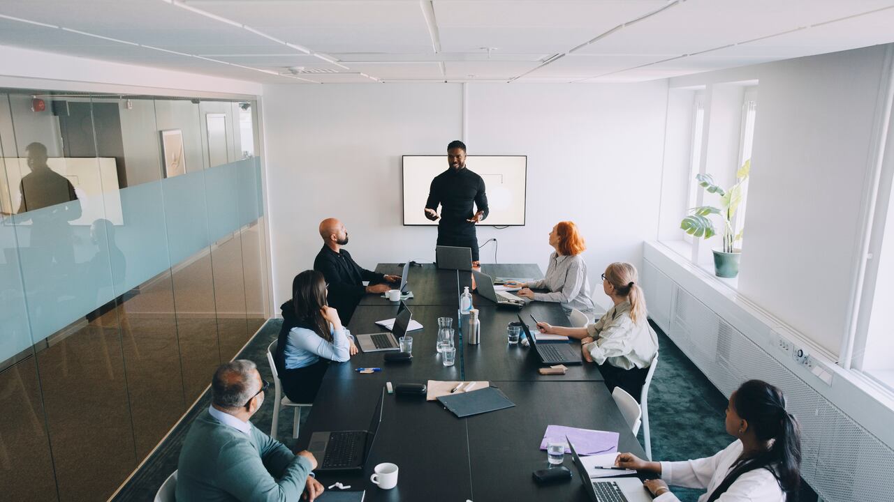 Cuáles son los beneficios que da el Gobierno a empresas por contratar personas.
