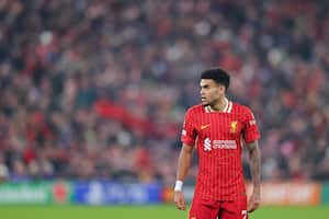 Luis Díaz podría perder varios compañeros en Liverpool