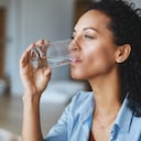 No subestimes los asombrosos beneficios de tomar agua en ayunas, ya que pueden marcar una gran diferencia en tu bienestar general.