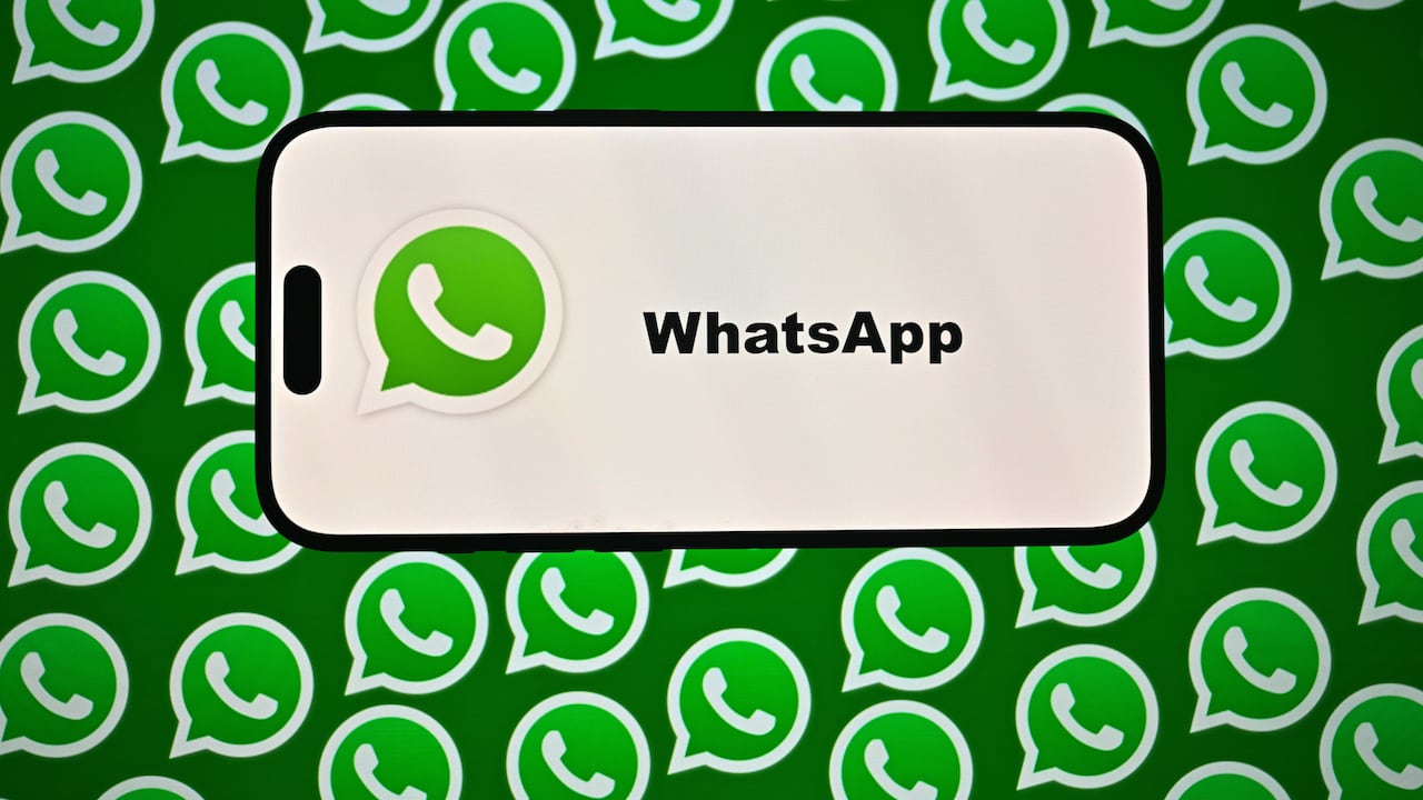 La aplicación de mensajería ofrece varias opciones para gestionar las conversaciones.