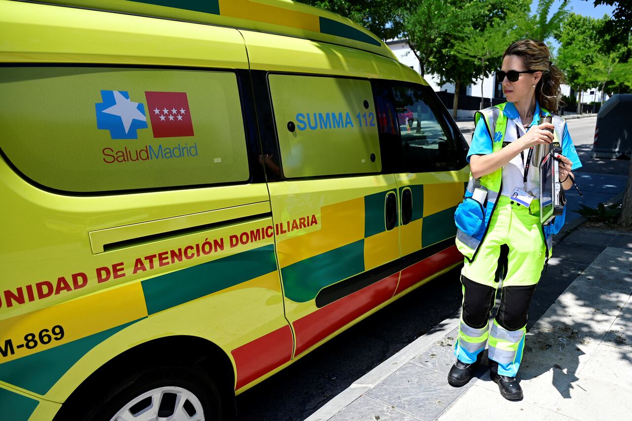 Pero aunque las cifras europeas han ido cayendo durante los últimos 20 años, en España la cifra está aumentando de una manera que no puede explicarse por el impacto de la pandemia o las redes sociales, ni por los crecientes niveles de ansiedad o pobreza. El año pasado se estableció un nuevo récord de 4.097 suicidios, frente a 3.371 dos décadas antes. (Foto de JAVIER SORIANO / AFP)