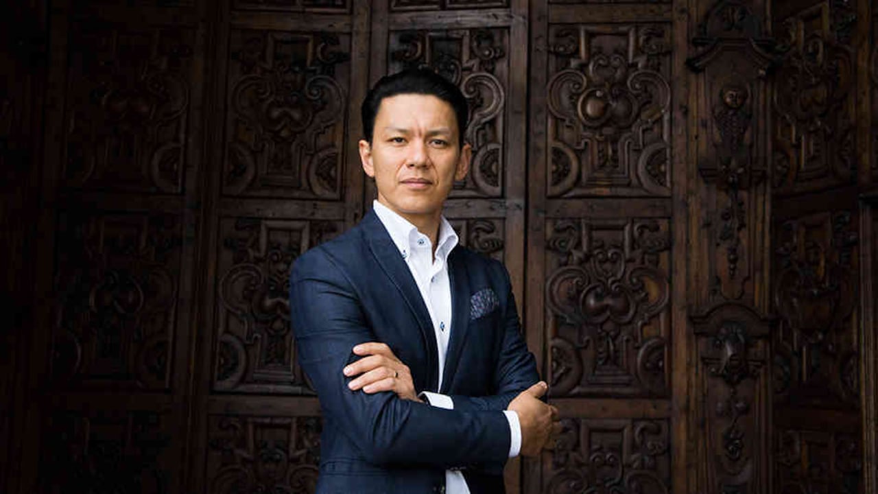 Yokoi Kenji Díaz, conferencista colombojaponés.