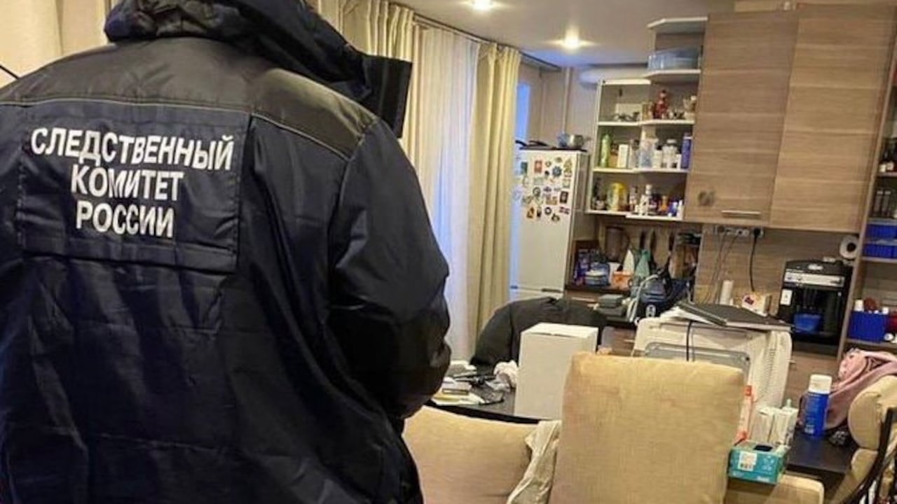 El hecho se produjo en el interior del apartamento de Andréi Bótikov, quien era un investigador del Centro Nacional Gamaleya, desarrollador de la vacuna Sputnik V contra la covid-19, según un reporte de la agencia de noticias TASS.