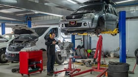 Para la gerente, la inversión en equipos especializados hace parte de una estrategia que combina tecnología, experiencia técnica y capacitación. El propósito es fortalecer los procesos de diagnóstico y reparación, al tiempo que se construye una relación con el cliente basada en la confianza y la transparencia.